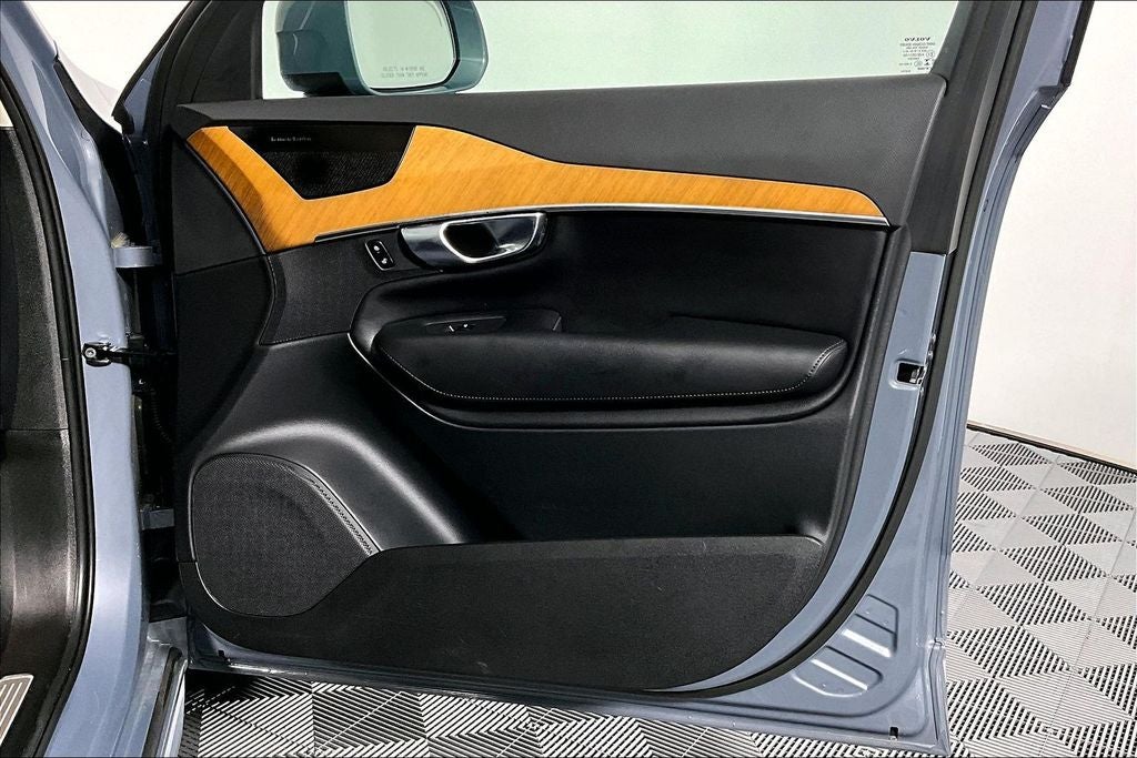 2023 Volvo XC90 B6 Plus 7-Seater