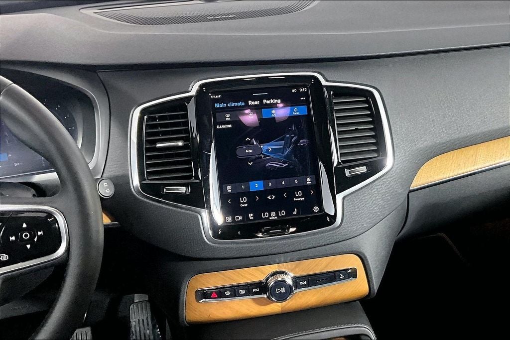 2023 Volvo XC90 B6 Plus 7-Seater