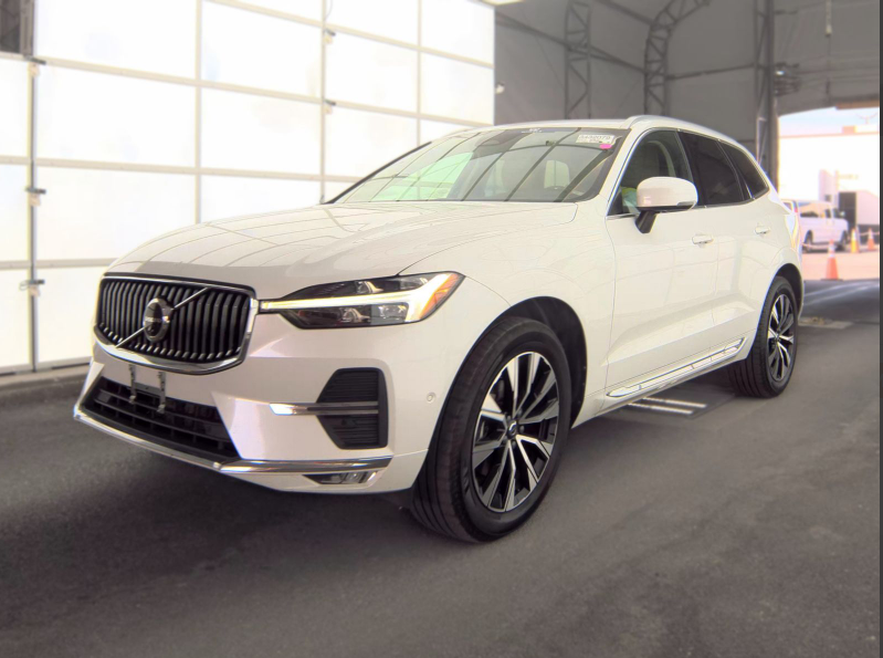 2023 Volvo XC60 B5 Plus Bright Theme
