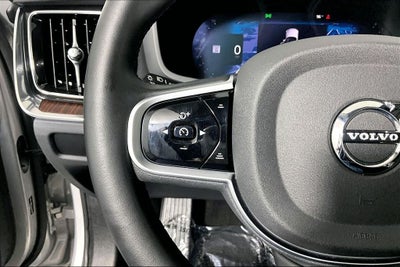 2025 Volvo V60 Cross Country B5 Plus