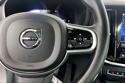 2025 Volvo V60 Cross Country B5 Plus