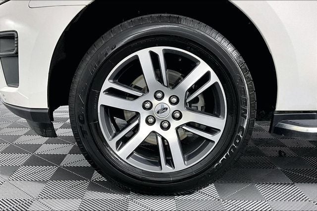 2023 Ford Expedition XLT