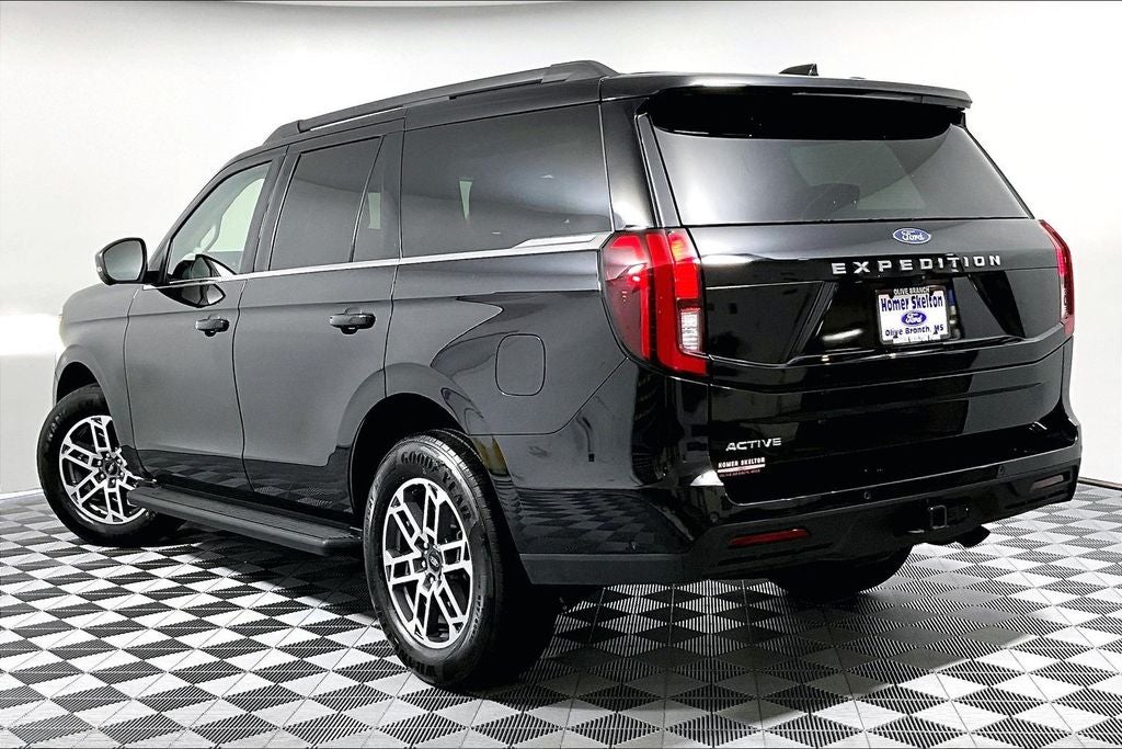 2025 Ford Expedition Active