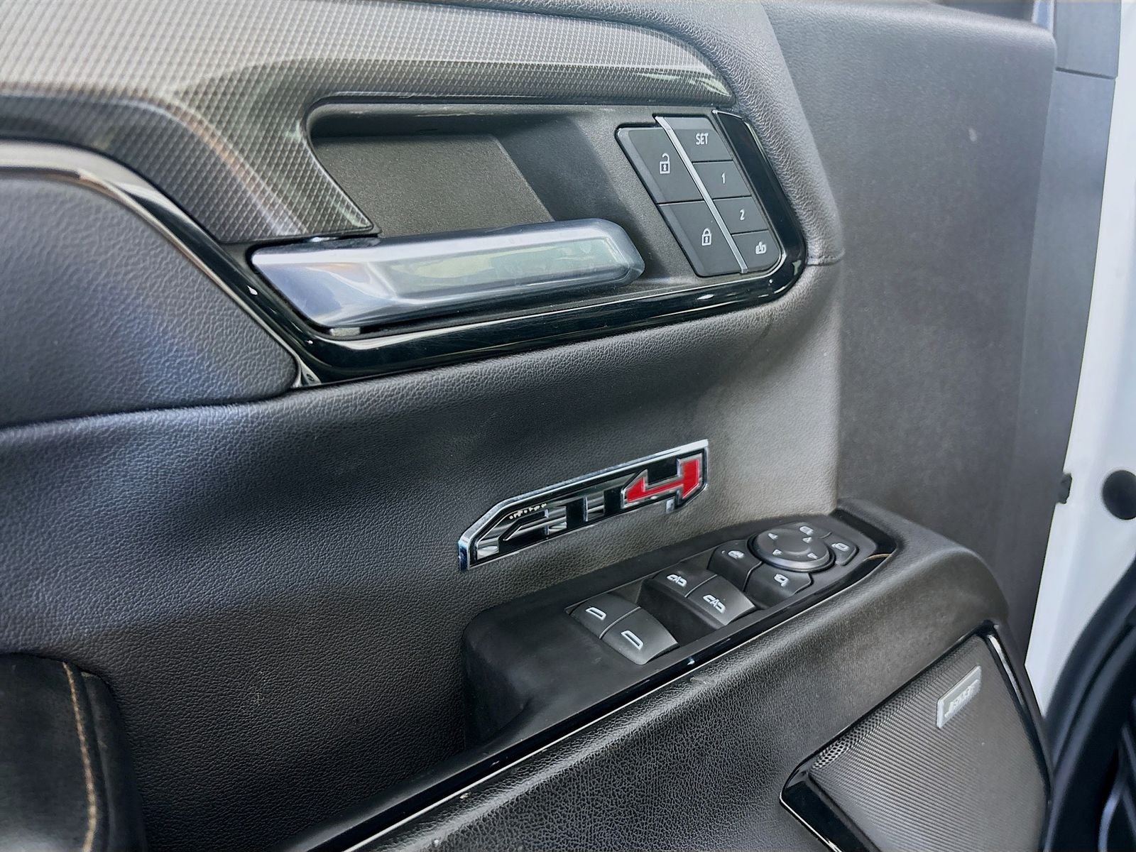2023 GMC Sierra 1500 AT4