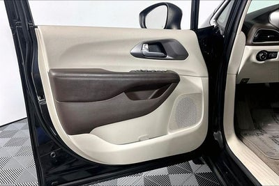2017 Chrysler Pacifica Touring L