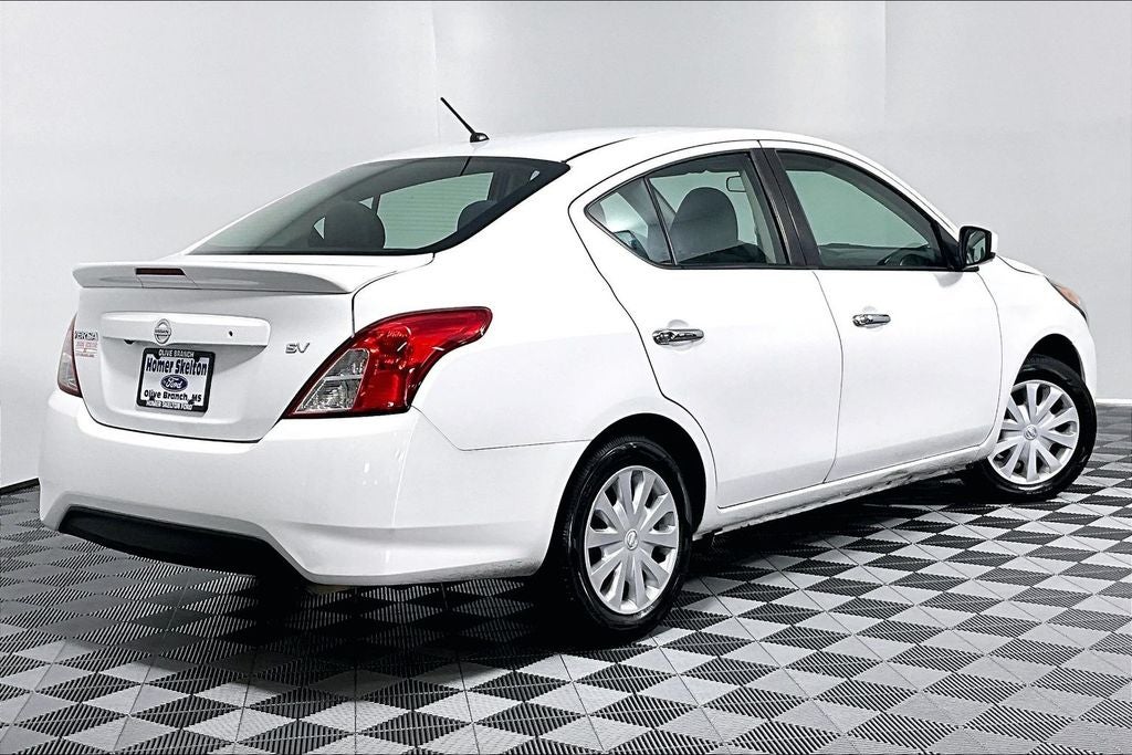 2019 Nissan Versa 1.6 SV