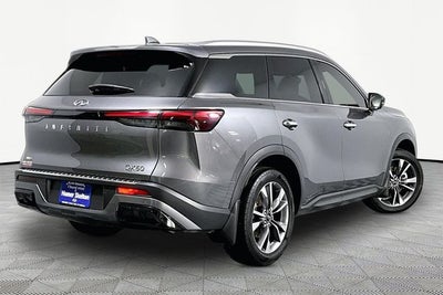 2023 INFINITI QX60 LUXE