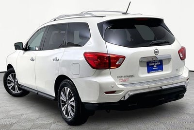 2017 Nissan Pathfinder SL