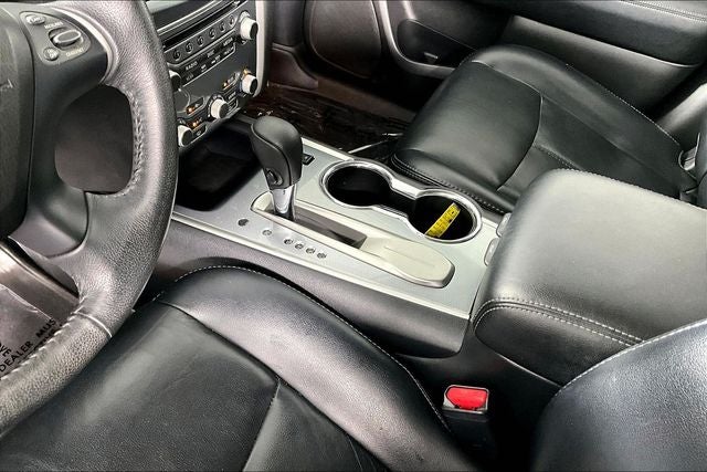 2017 Nissan Pathfinder SL