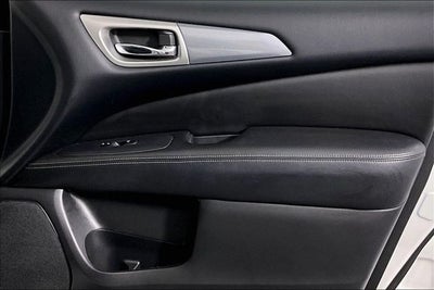 2017 Nissan Pathfinder SL