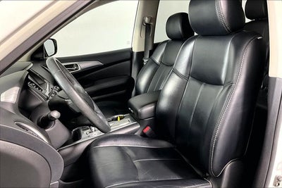 2017 Nissan Pathfinder SL