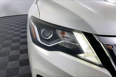 2017 Nissan Pathfinder SL