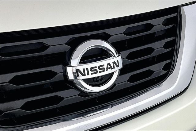2017 Nissan Pathfinder SL