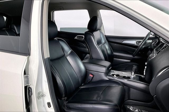 2017 Nissan Pathfinder SL