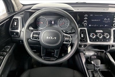 2022 Kia Sorento LX