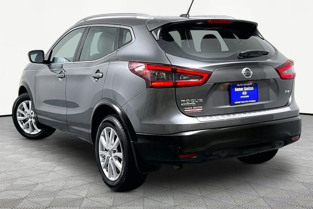 2022 Nissan Rogue Sport SV