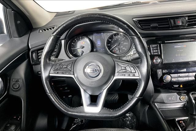 2022 Nissan Rogue Sport SV