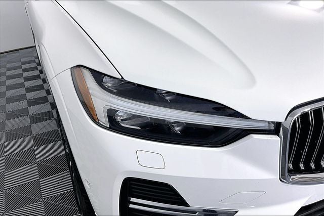 2023 Volvo XC60 B5 Plus Bright Theme