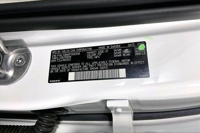 2023 Volvo XC60 B5 Plus Bright Theme