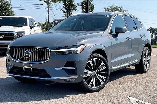2023 Volvo XC60 B5 Plus Bright Theme