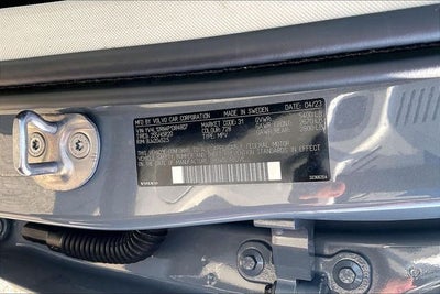 2023 Volvo XC60 B5 Plus Bright Theme