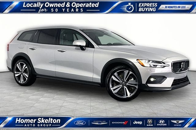 2025 Volvo V60 Cross Country B5 Plus