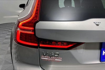 2025 Volvo V60 Cross Country B5 Plus