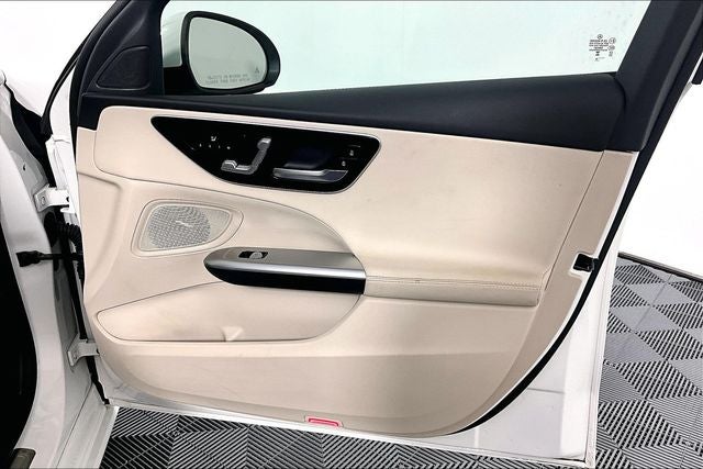 2025 Mercedes-Benz C 300 C 300