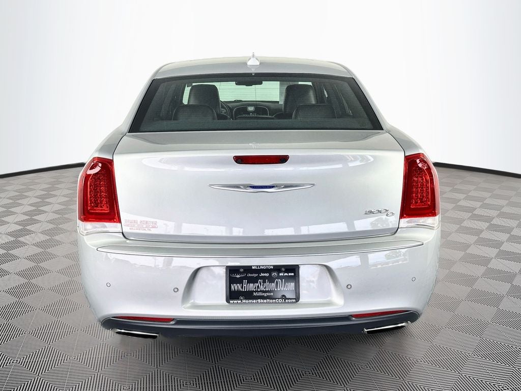 2019 Chrysler 300 C