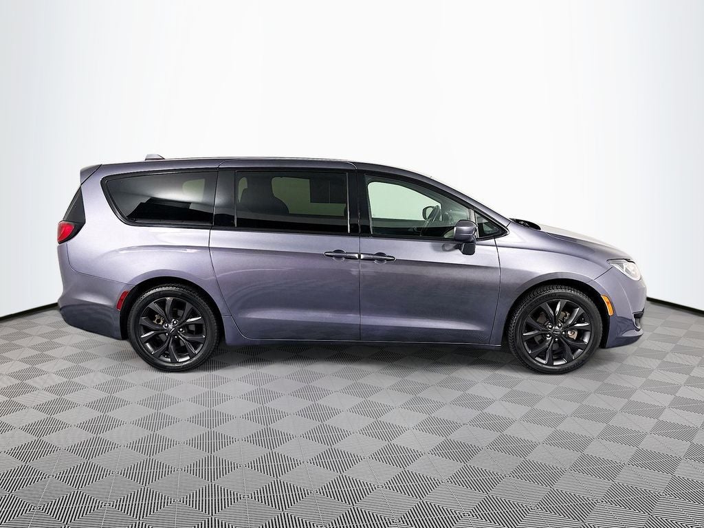 2019 Chrysler Pacifica Touring Plus