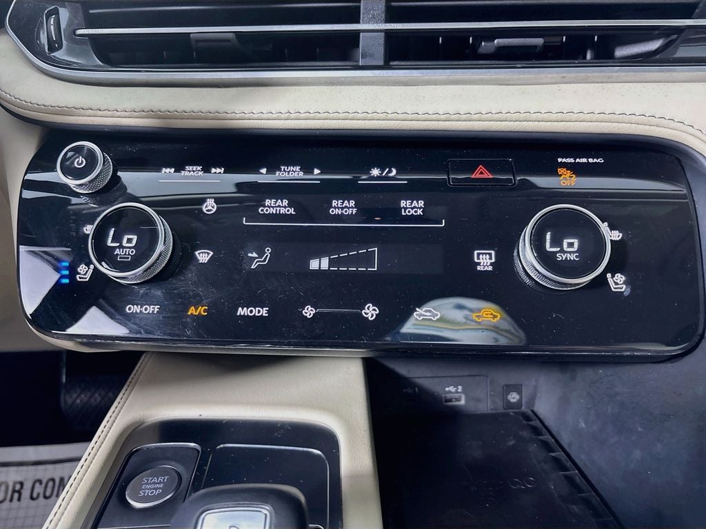 2023 INFINITI QX60 LUXE