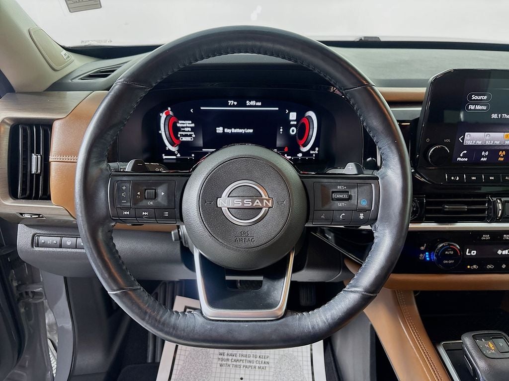2023 Nissan Pathfinder Platinum