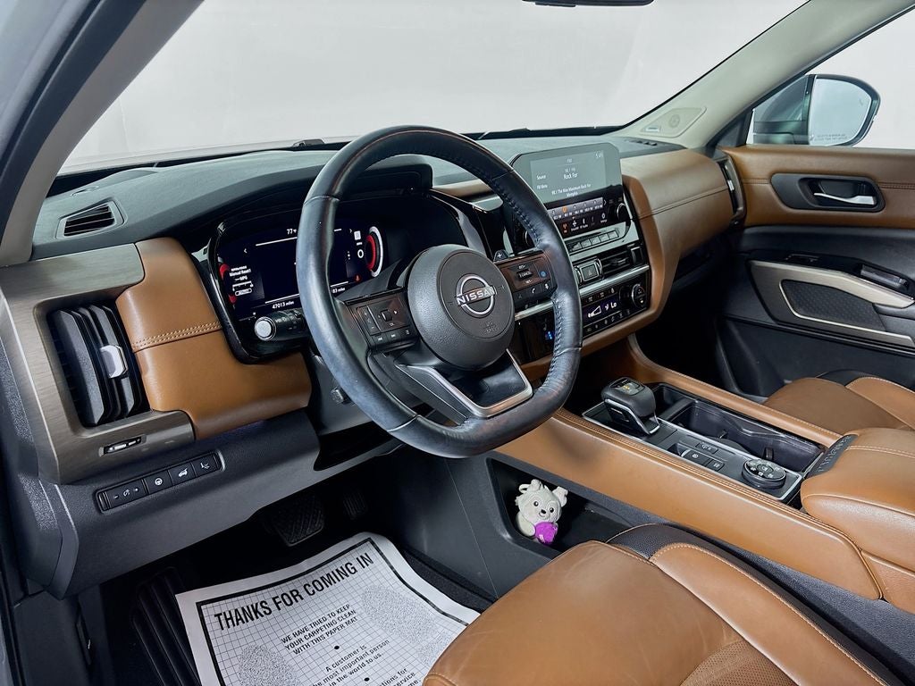 2023 Nissan Pathfinder Platinum