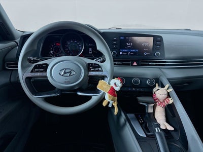 2021 Hyundai Elantra SE