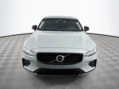 2024 Volvo S60 B5 Core Dark Theme