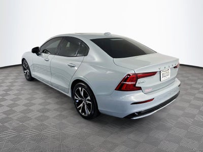 2024 Volvo S60 B5 Core Dark Theme