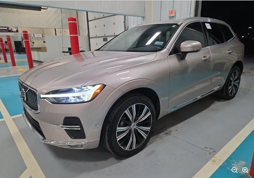 2023 Volvo XC60 B5 Plus Bright Theme