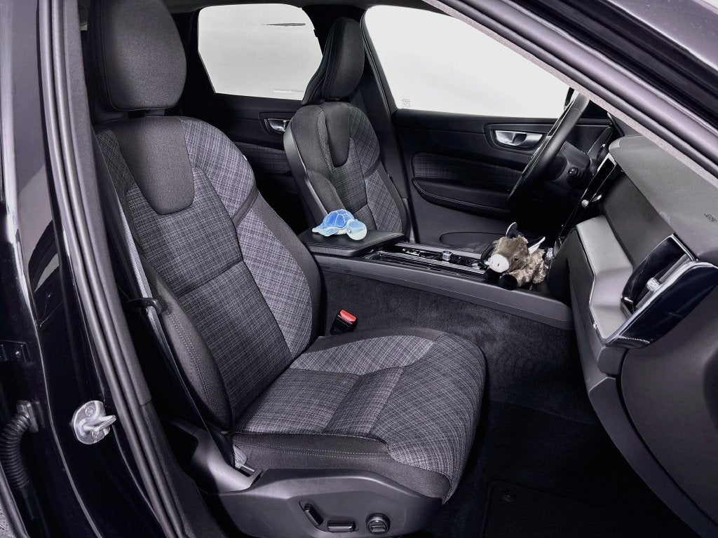 2024 Volvo XC60 B5 Core